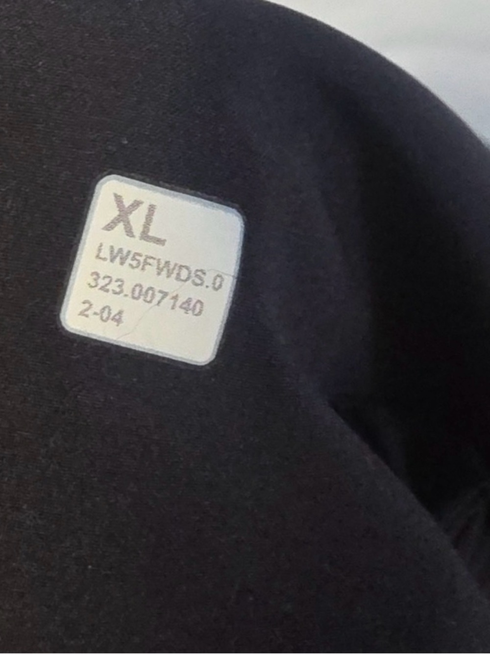 Lululemon Pants Tapered Leg Mid-Rise Pant 7/8th Lenght - Picture 7 of 8